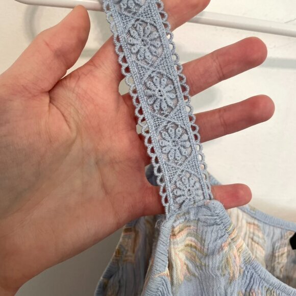 TORRID 1 Plus Size Light Blue Feathers Crinkle Gauze Cold Shoulder Top Boho 1X - Picture 9 of 16